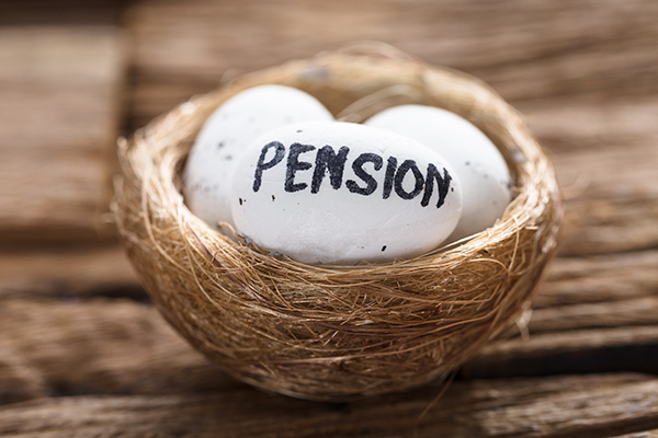Eggs in a basket with Pension written on one